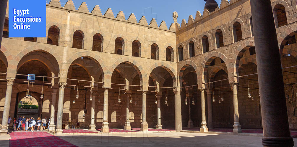 Sightseeing tour to Salah El Din Citadel and Bazaar from Cairo
