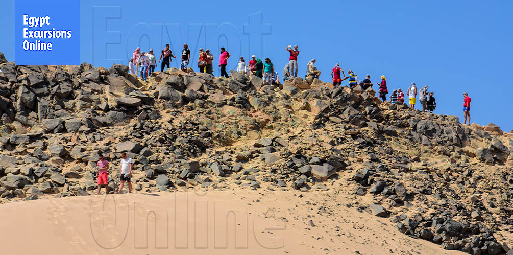 From El Gouna to Hurghada Desert Private Jeep Safari Tour