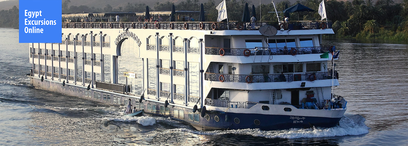 🛶 Cruise the Nile in Royal Style 2 Novamber Blog Posts Visual2